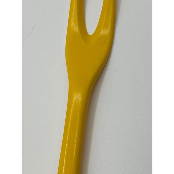 Vintage Foley Yellow Plastic meat Fork 11” - Picture 4 of 10